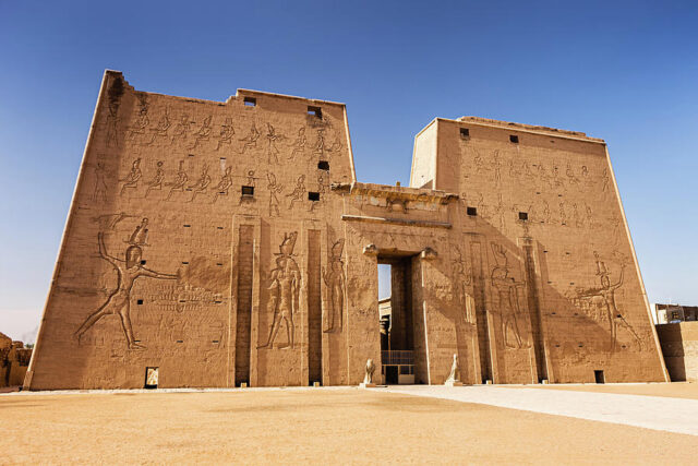 tour-temples-of-esna-and-edfu-from-luxor