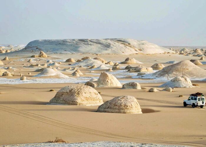 The-White-Desert-and-Bahariya-Oasis-Tour