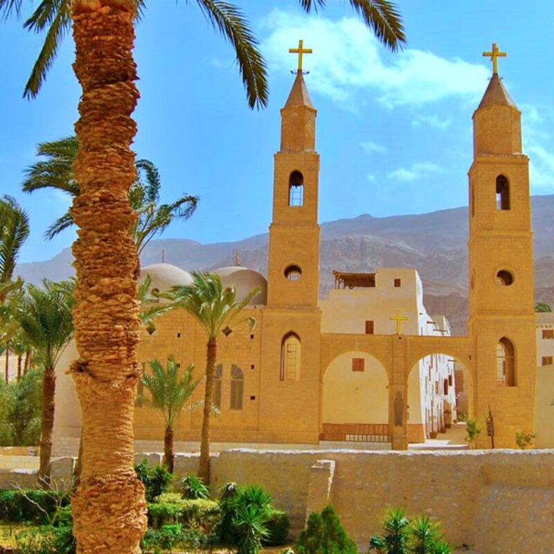 Tour-monasteries-of-Wadi-Al-Natron