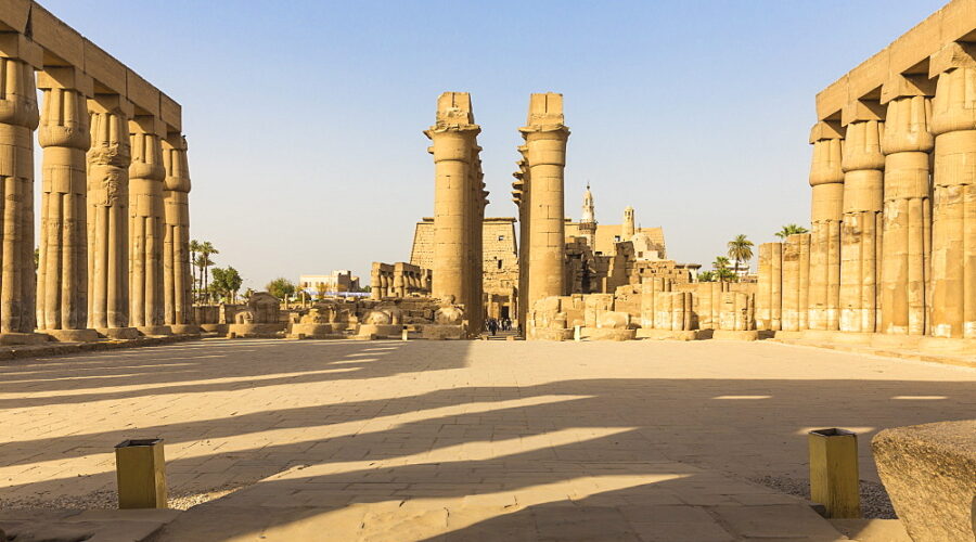 open-court-at-luxor-temple