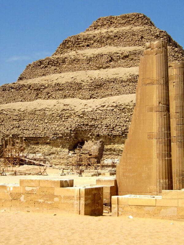 Private-Half-Day-Tour-Memphis-and-Sakkara.