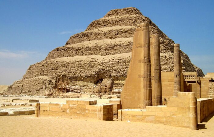 Private-Half-Day-Tour-Memphis-and-Sakkara.