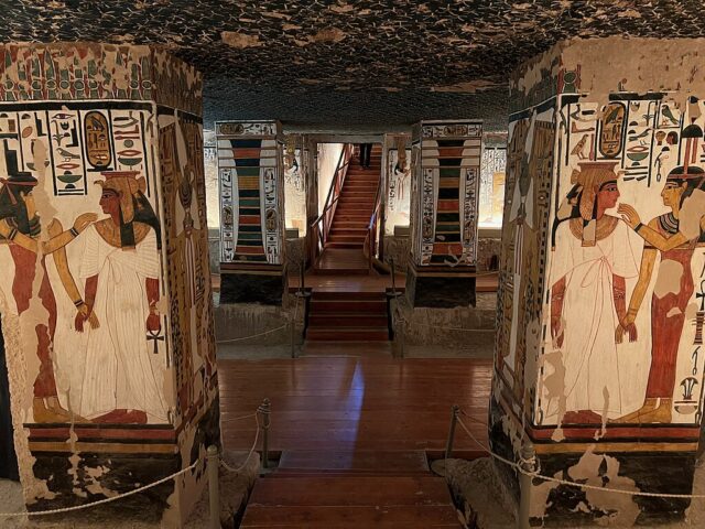 tomb-of-queen-nefertari